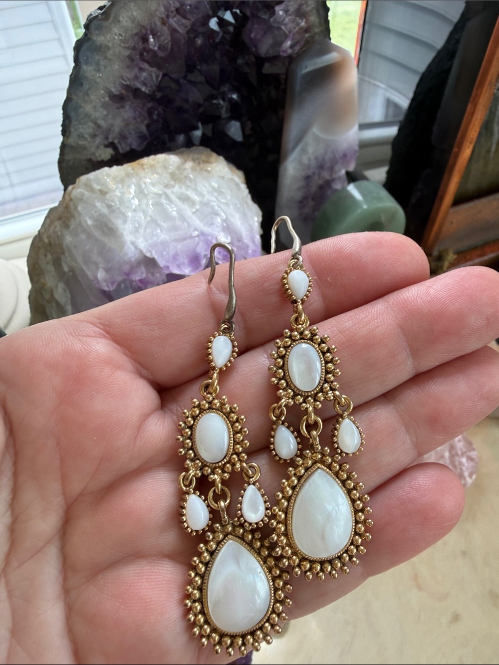 Mother of Pearl Goldtone Teardrop Filigree Dangle Earrings Bohemian Art Deco
